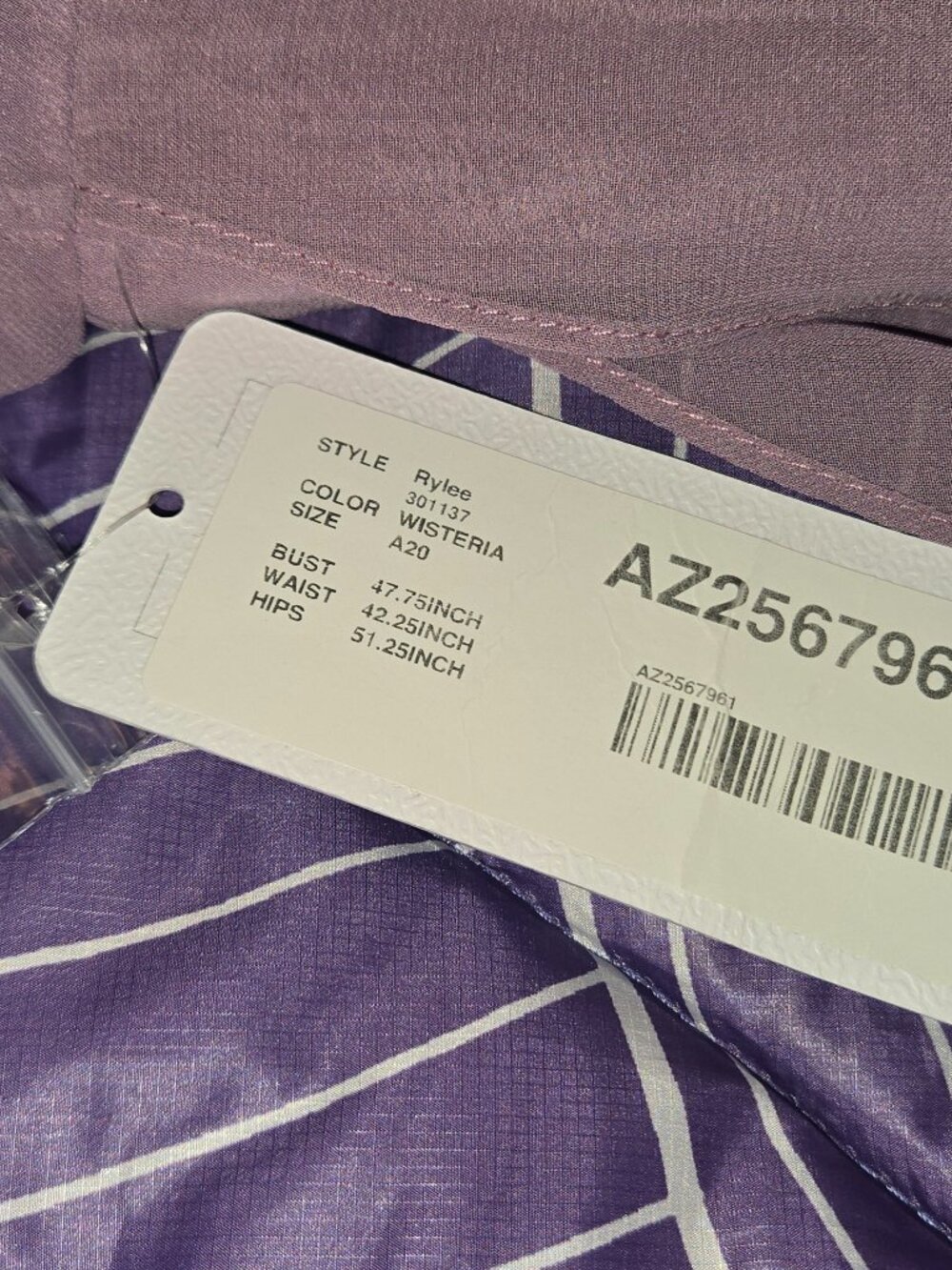 Gown - Picture 4 of 6